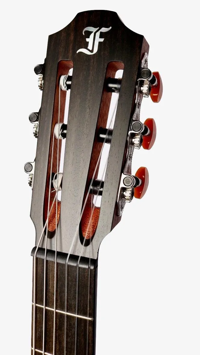 Furch GNC 2-SW Sitka Spruce / Black Walnut #106264